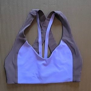 Lululemon size 6 sports bra
